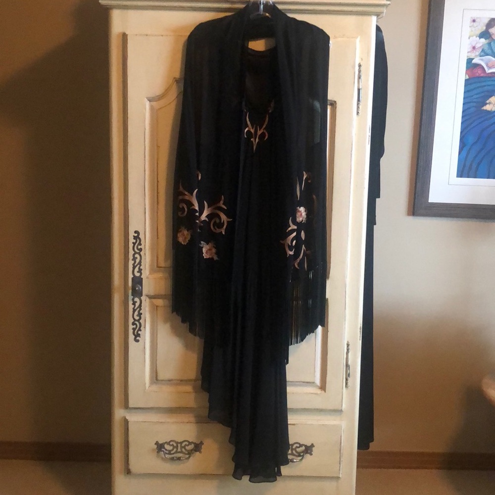 Sue Wong Beaded Silk Chiffon Embroidered with Scarf, in Black, Size 6